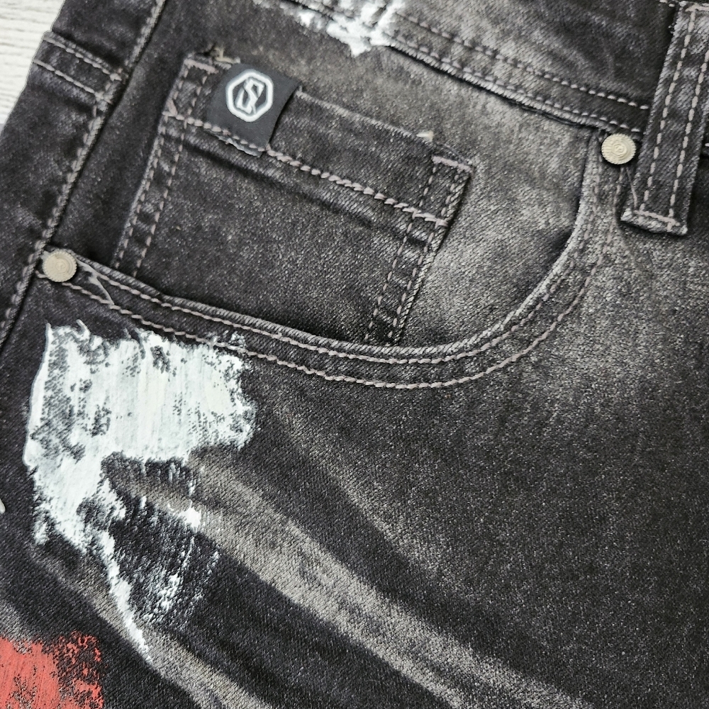 Black and Red Splatter Paint Distressed Men's Biker Shorts (Size 40 & 42) - Picture 6 of 15